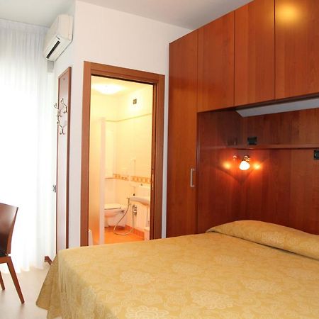 Hotel Gran Venere Beach 3 Superior 비비오네 외부 사진