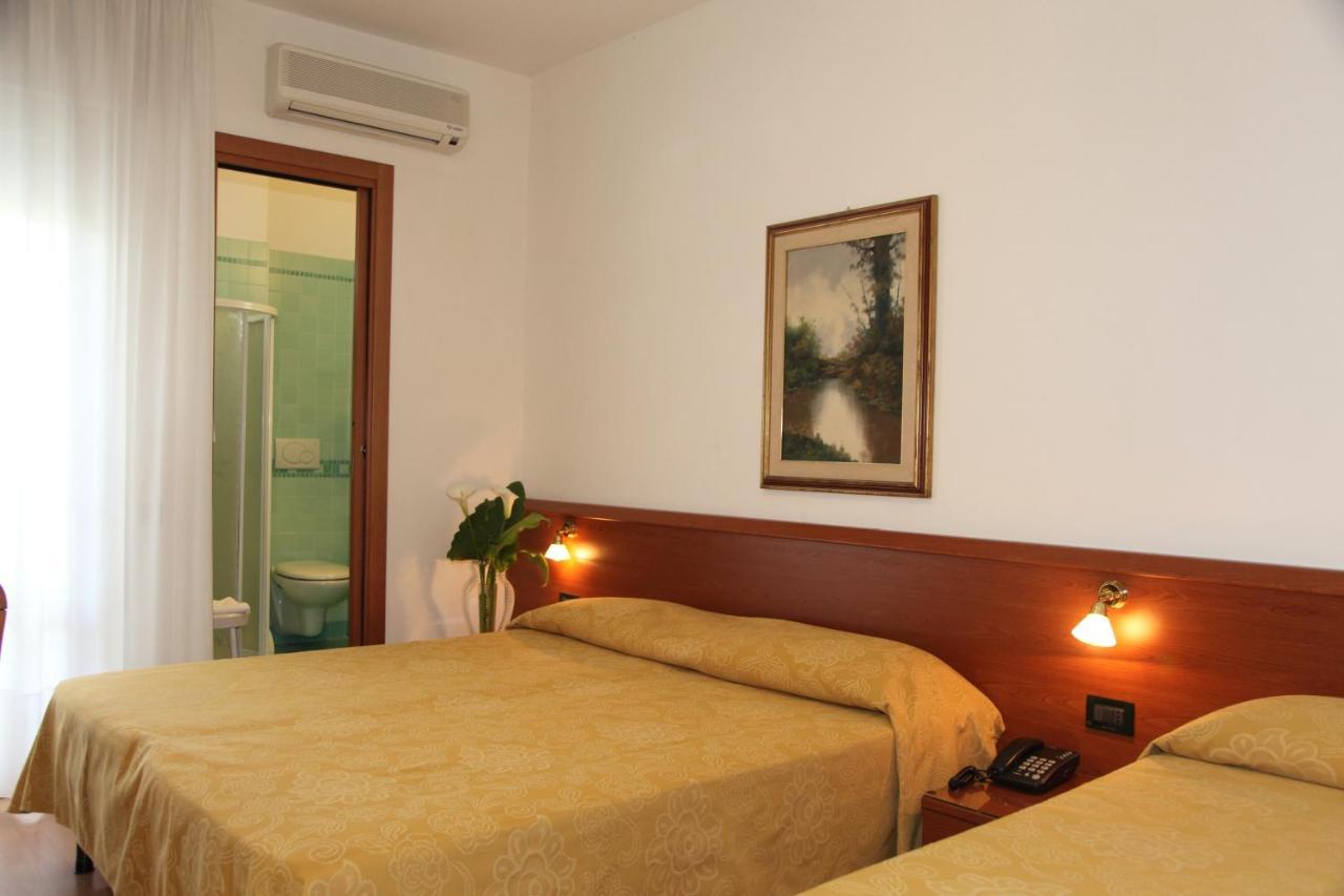 Hotel Gran Venere Beach 3 Superior 비비오네 외부 사진