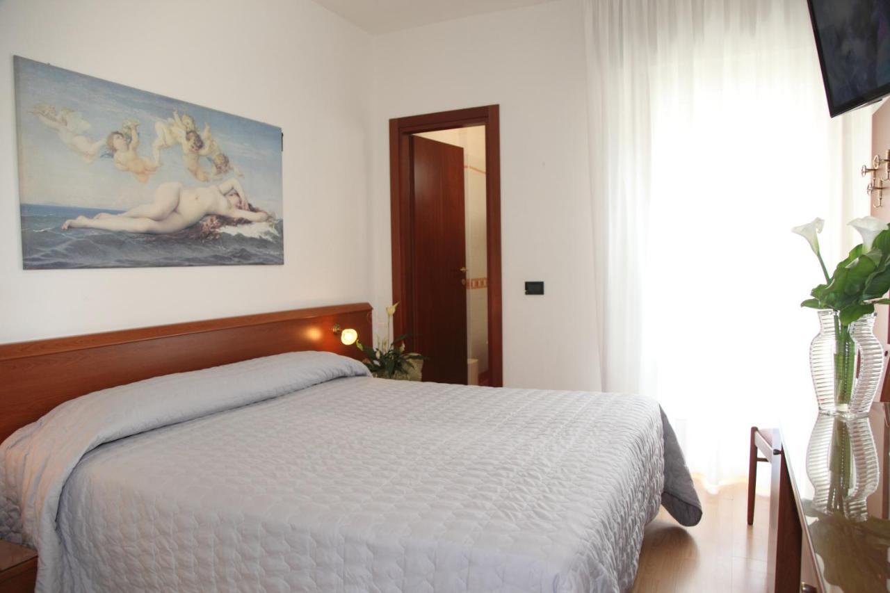 Hotel Gran Venere Beach 3 Superior 비비오네 외부 사진