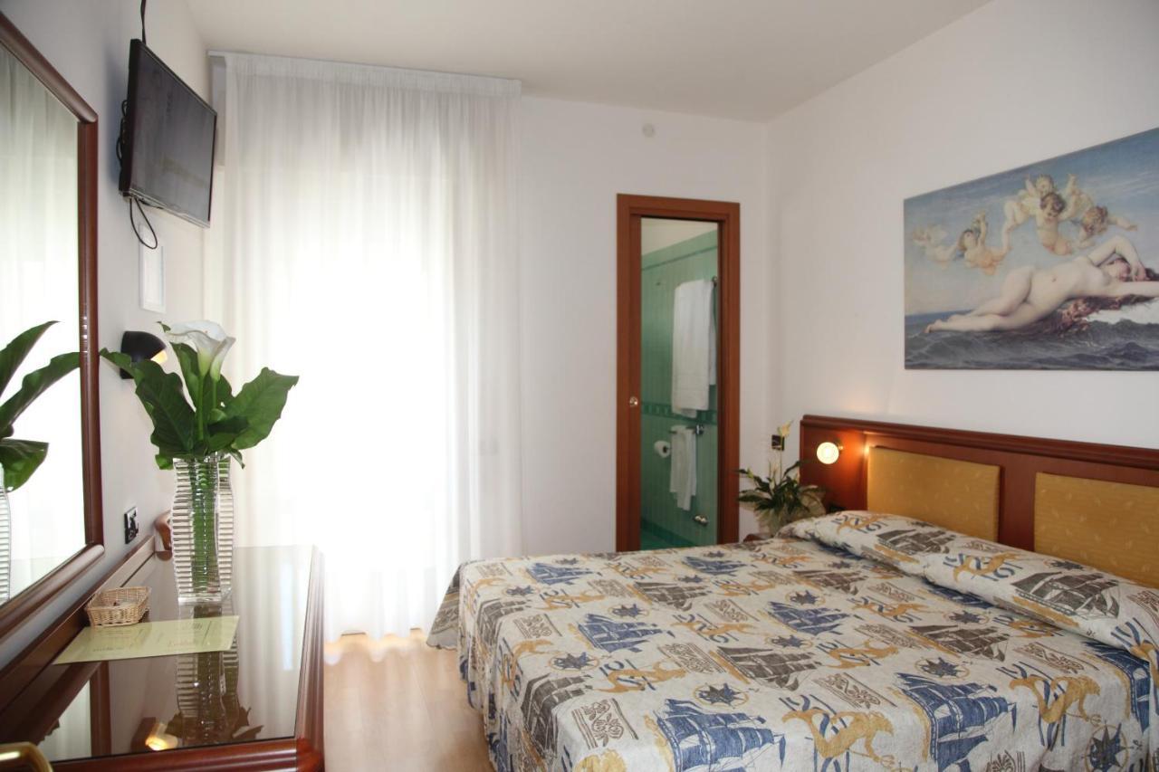 Hotel Gran Venere Beach 3 Superior 비비오네 외부 사진