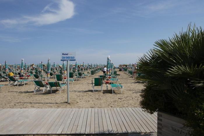 Hotel Gran Venere Beach 3 Superior 비비오네 외부 사진