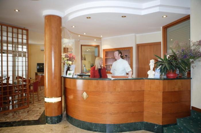 Hotel Gran Venere Beach 3 Superior 비비오네 외부 사진