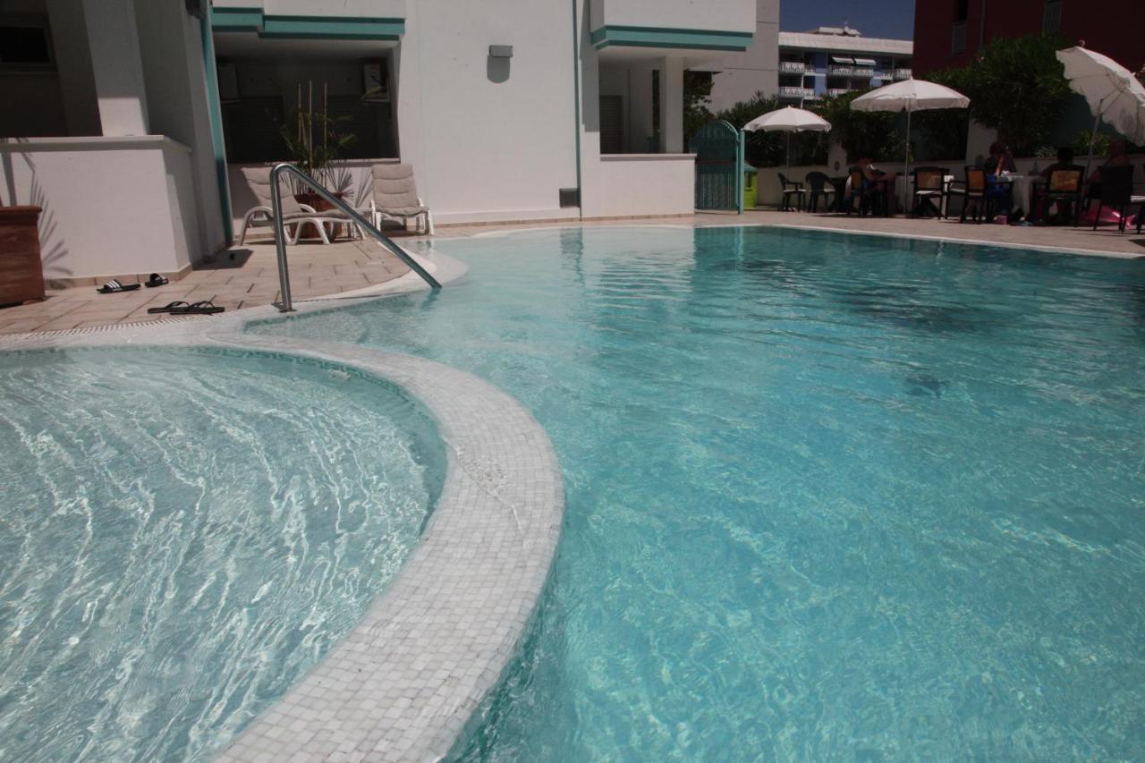 Hotel Gran Venere Beach 3 Superior 비비오네 외부 사진