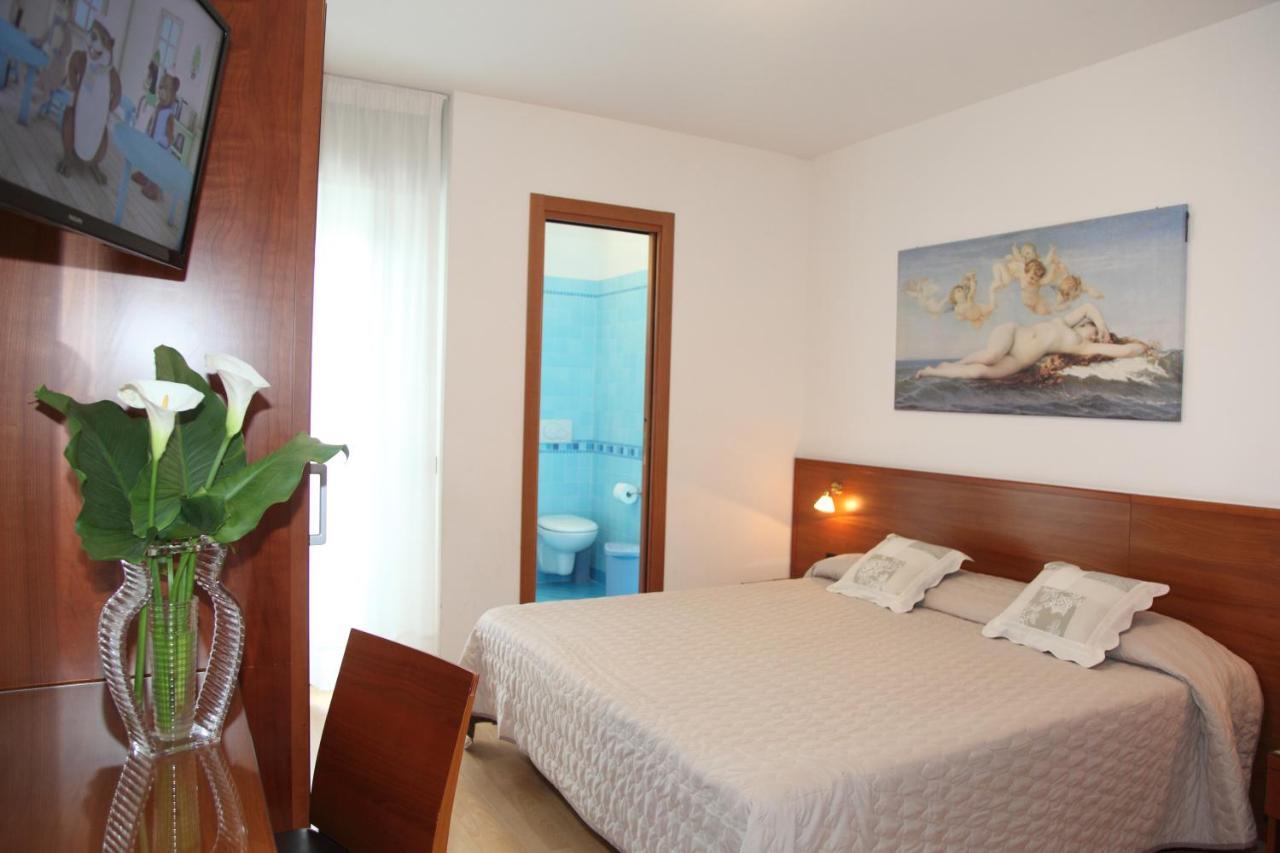 Hotel Gran Venere Beach 3 Superior 비비오네 외부 사진